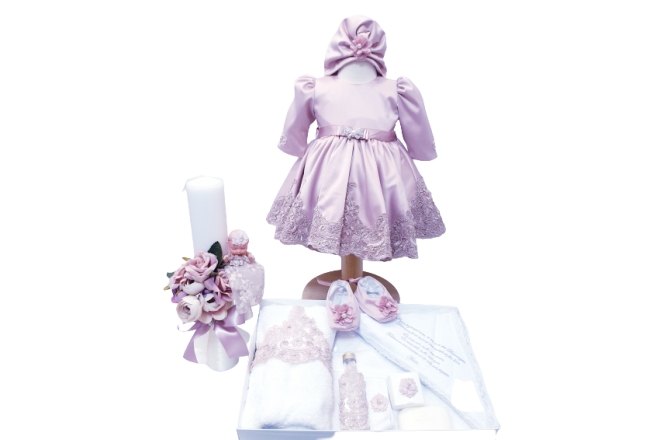 1970-rochie-botez-fata-cu-lumanare.jpg Pachet Complet Botez Fata - imagine 1