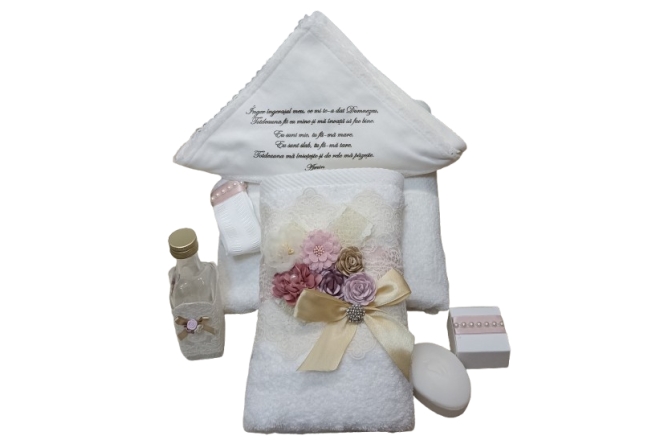 7074-trusou-botez-7-piese-bebelusi.jpg Trusou Botez 7 Piese Bebelusi - imagine 1
