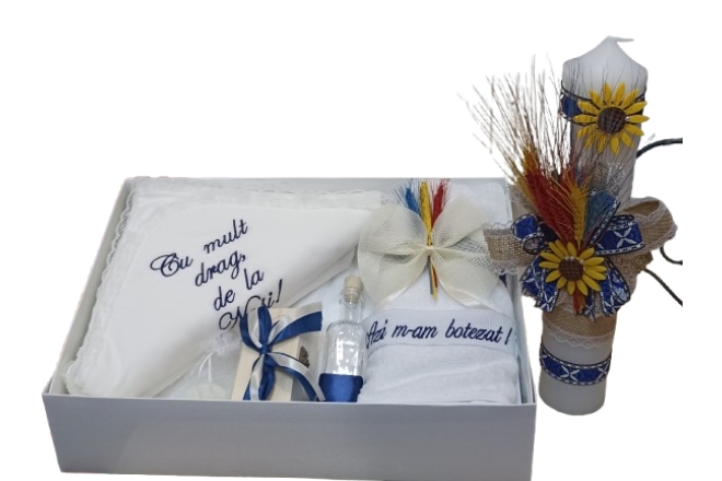 8313-set-botez-traditional-baiat.jpg Set Botez Traditional Baiat - imagine 1